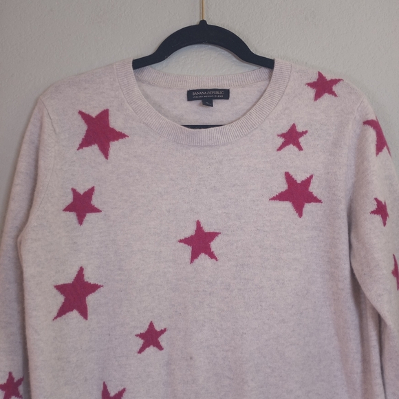 Banana Republic Italian Fine Merino Wool Blend Casual Grey Pink Star Crew Neck L - Picture 3 of 8